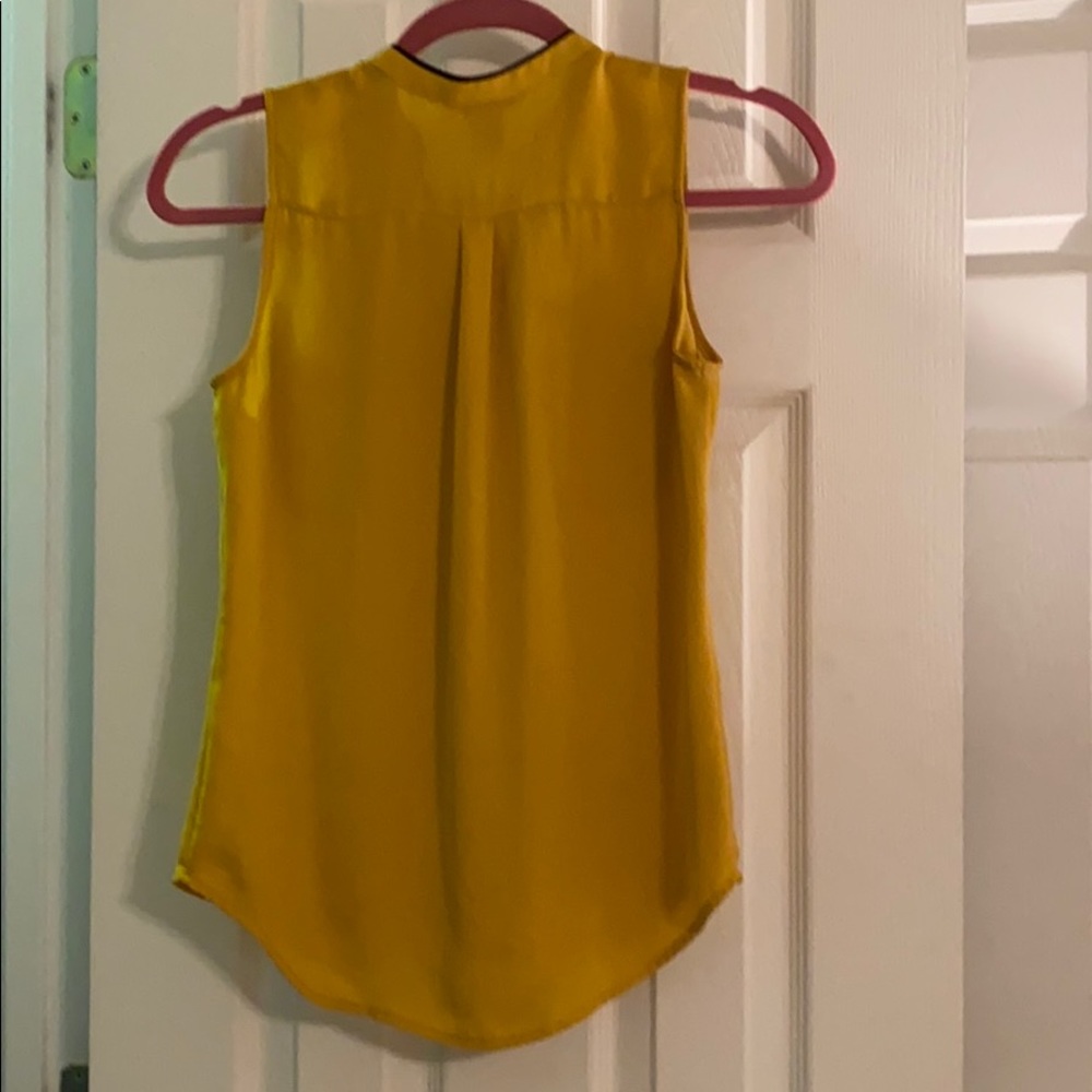 H&M Gold Top - Picture 3 of 3